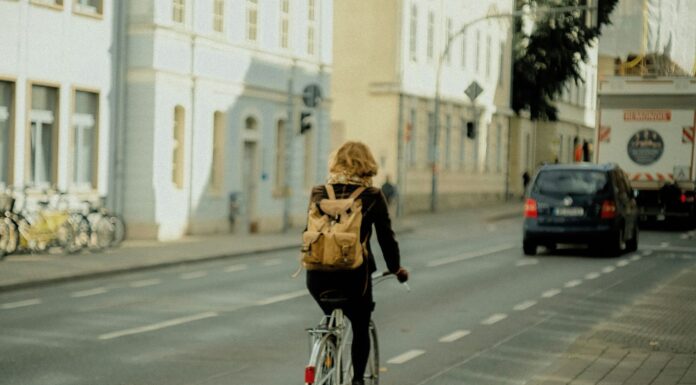 Defensive Pedal wants to make cycling safer with AI-powered navigation, starting from Romania